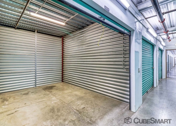 Facility photo: //images.sparefoot.com/medium/6355369f6ed1f2a749.jpg