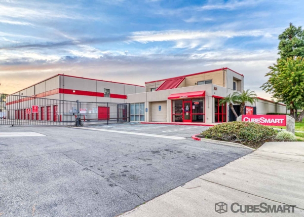 Facility photo: //images.sparefoot.com/medium/63554688c607ee6527.jpg