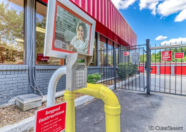 Storage Units at CubeSmart Self Storage - Nashville - 1058 Murfreesboro Pike - 1058 Murfreesboro Pike