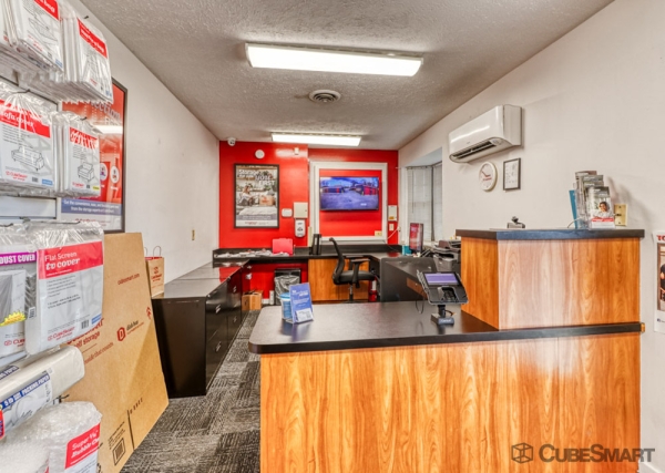 Storage Units at CubeSmart Self Storage - Nashville - 2825 Lebanon Pike - 2825 Lebanon Pike