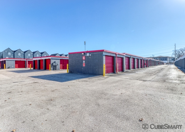 Storage Units at CubeSmart Self Storage - Nashville - 2825 Lebanon Pike - 2825 Lebanon Pike