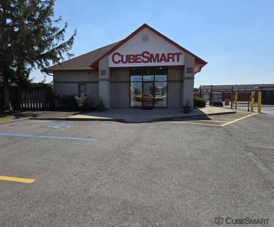 Storage Units at CubeSmart Self Storage - Columbus - 5411 W Broad St - 5411 W Broad St