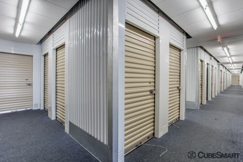 Storage Units at CubeSmart Self Storage - Columbus - 5411 W Broad St - 5411 W Broad St