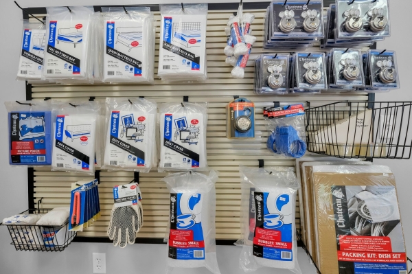 Facility photo: //images.sparefoot.com/medium/6358568938a7097303.jpg