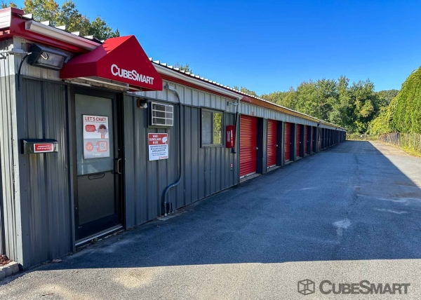 Facility photo: //images.sparefoot.com/medium/6391269030d4673884.jpg