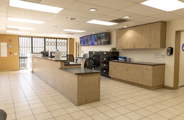 Facility photo: //images.sparefoot.com/medium/64122687ea59968d0a.jpg