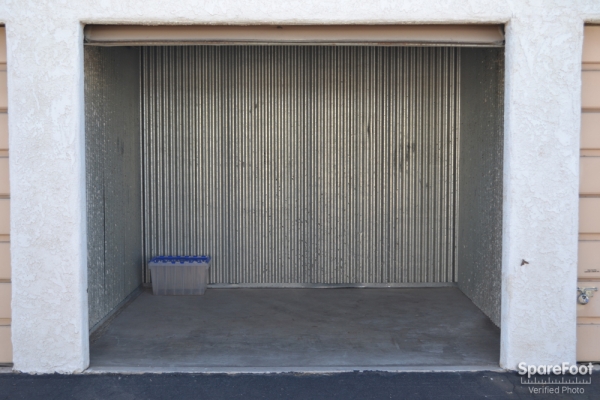 Facility photo: //images.sparefoot.com/medium/64346559e8d82d7d8f.jpg