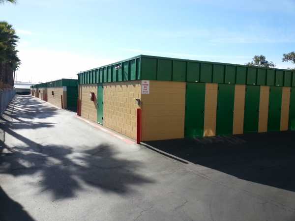 Storage Units at AAA Alliance Self Storage - San Diego - 8383 Clairemont Mesa Blvd
