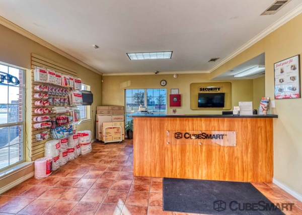 Storage Units at CubeSmart Self Storage - Frisco - 9500 Frisco St - 9500 Frisco St