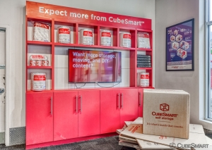 CubeSmart Self Storage - Bronx - 1376 Cromwell Ave - Photo 3