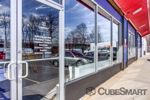 CubeSmart Self Storage - Bronx - 1980 White Plains Rd - Photo 9