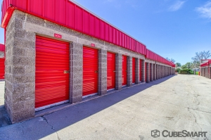 CubeSmart Self Storage - Aurora - 15413 E 18th Ave - Photo 4