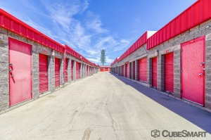 CubeSmart Self Storage - Aurora - 15413 E 18th Ave - Photo 12