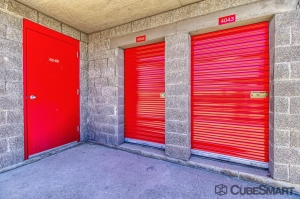 CubeSmart Self Storage - Aurora - 15413 E 18th Ave - Photo 7
