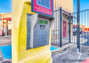 CubeSmart Self Storage - Houston - 15707 Bellaire Blvd - Photo 3