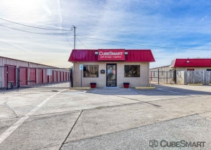 CubeSmart Self Storage - Saginaw - 419 N Saginaw Blvd - Photo 3