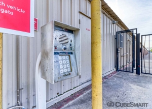 CubeSmart Self Storage - Saginaw - 419 N Saginaw Blvd - Photo 5