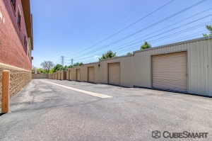 CubeSmart Self Storage - Denver - 6150 Leetsdale Dr - Photo 5