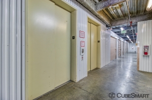 CubeSmart Self Storage - Denver - 6150 Leetsdale Dr - Photo 9