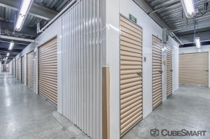 CubeSmart Self Storage - Denver - 6150 Leetsdale Dr - Photo 10