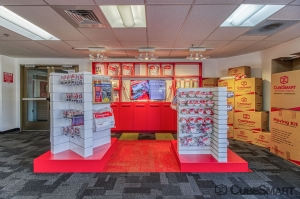 CubeSmart Self Storage - Denver - 6150 Leetsdale Dr - Photo 14