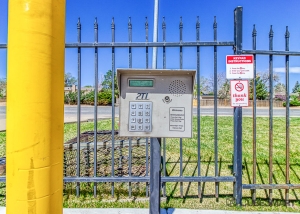 CubeSmart Self Storage - Aurora - 1800 South Chambers Road - Photo 6