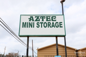 Aztec Storage Houston-Oak Forest Picture of Aztec Storage Houston-Oak Forest