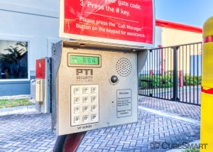 CubeSmart Self Storage - West Palm Beach - 5058 Forest Hill Blvd - Photo 4