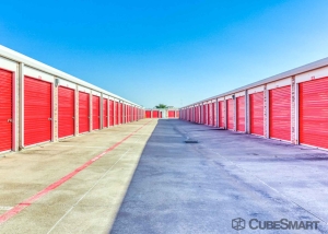 CubeSmart Self Storage - Carrollton - 4105 Fairway Dr - Photo 4