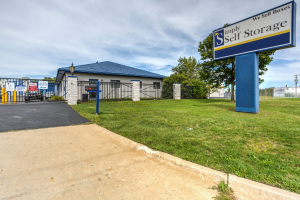 Simply Self Storage - Warren, MI - Groesbeck Hwy Picture of Simply Self Storage - Warren, MI - Groesbeck Hwy