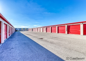 CubeSmart Self Storage - Loves Park - Photo 3