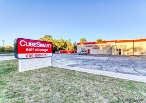 CubeSmart Self Storage - Rockford - 3015 N Main St - Photo 6