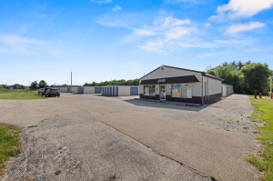 Next Door Self Storage - Chillicothe, IL - Photo 10