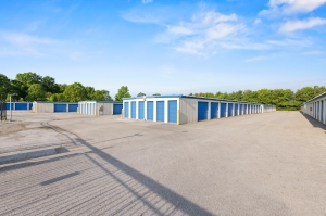 Next Door Self Storage - Peoria, IL - Photo 9