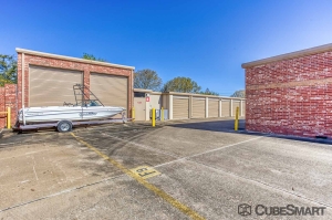 CubeSmart Self Storage - Sugar Land - Photo 8