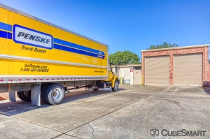 CubeSmart Self Storage - Sugar Land - Photo 2