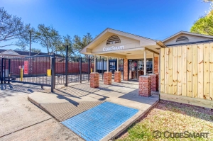 CubeSmart Self Storage - Sugar Land - Photo 4