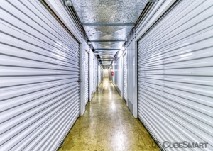 CubeSmart Self Storage - Pearland - 3045 Business Center Drive - Photo 3