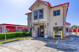 Storage Units at CubeSmart Self Storage - Humble - 7900 Farm To Market 1960 - 7900 FM 1960 West