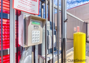 CubeSmart Self Storage - Houston - 7017 Almeda Rd - Photo 2