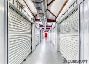 CubeSmart Self Storage - Houston - 10030 Blackhawk Boulevard - Photo 10