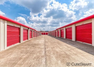 CubeSmart Self Storage - Kyle - 701 Philomena Drive - Photo 3