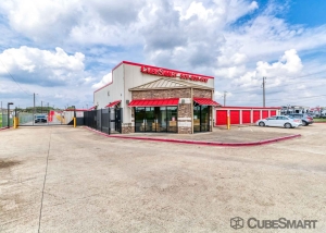 CubeSmart Self Storage - Kyle - 21400 Interstate 35 - Photo 2