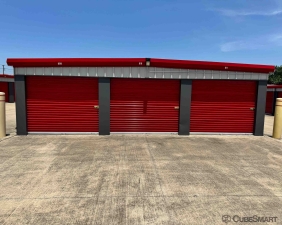 CubeSmart Self Storage - Hutto - 110 South Fm 1660 - Photo 3