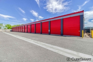 CubeSmart Self Storage - Phoenix - 2680 E Mohawk Ln - Photo 4