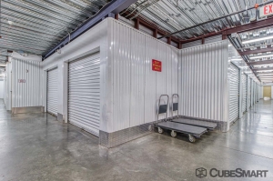 CubeSmart Self Storage - Phoenix - 2680 E Mohawk Ln - Photo 13