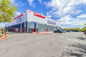 CubeSmart Self Storage - Phoenix - 2680 E Mohawk Ln - Photo 3