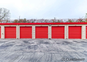 CubeSmart Self Storage - Austin - 2220 E Riverside Dr