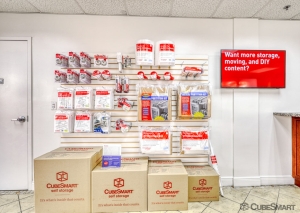CubeSmart Self Storage - Lake Worth - 1519 N Dixie Hwy - Photo 3