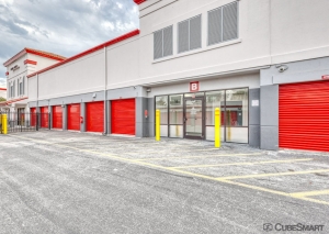CubeSmart Self Storage - Lake Worth - 1519 N Dixie Hwy - Photo 8